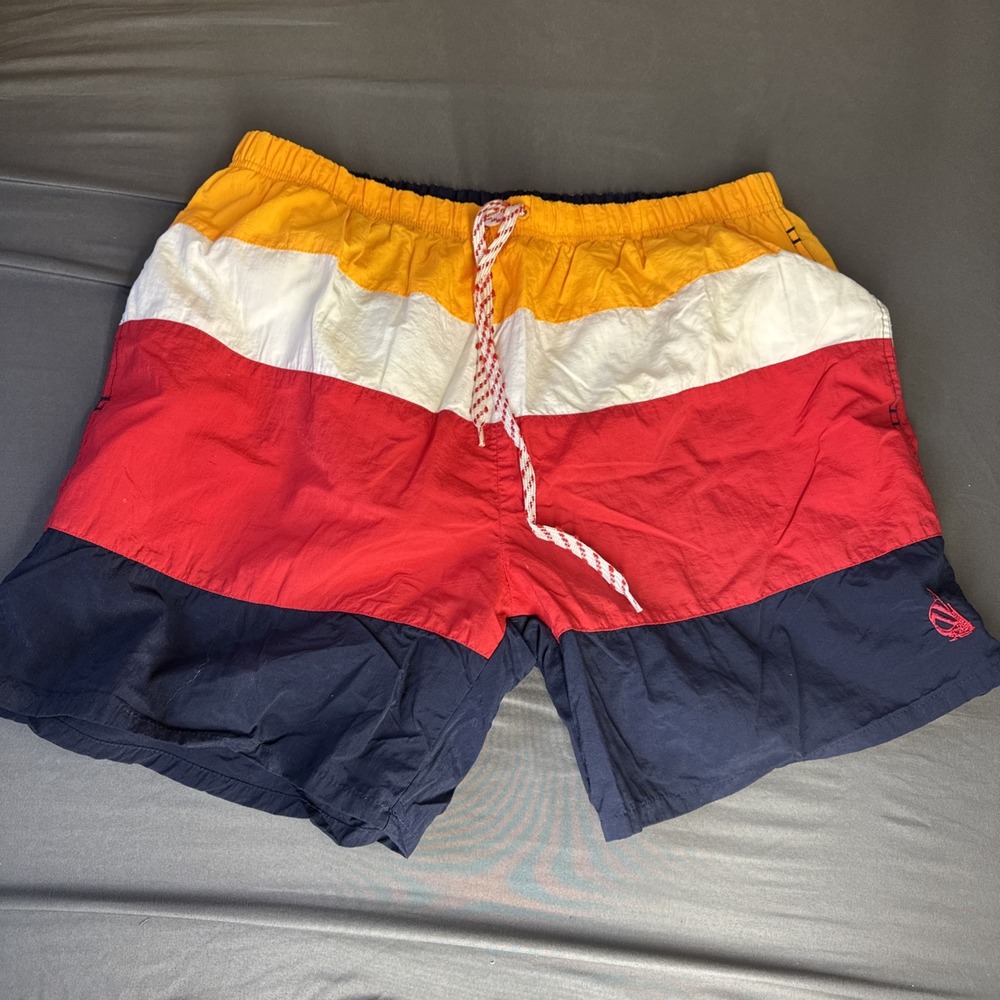 Men's Large Nautica Men's Swim Trunks Striped‎